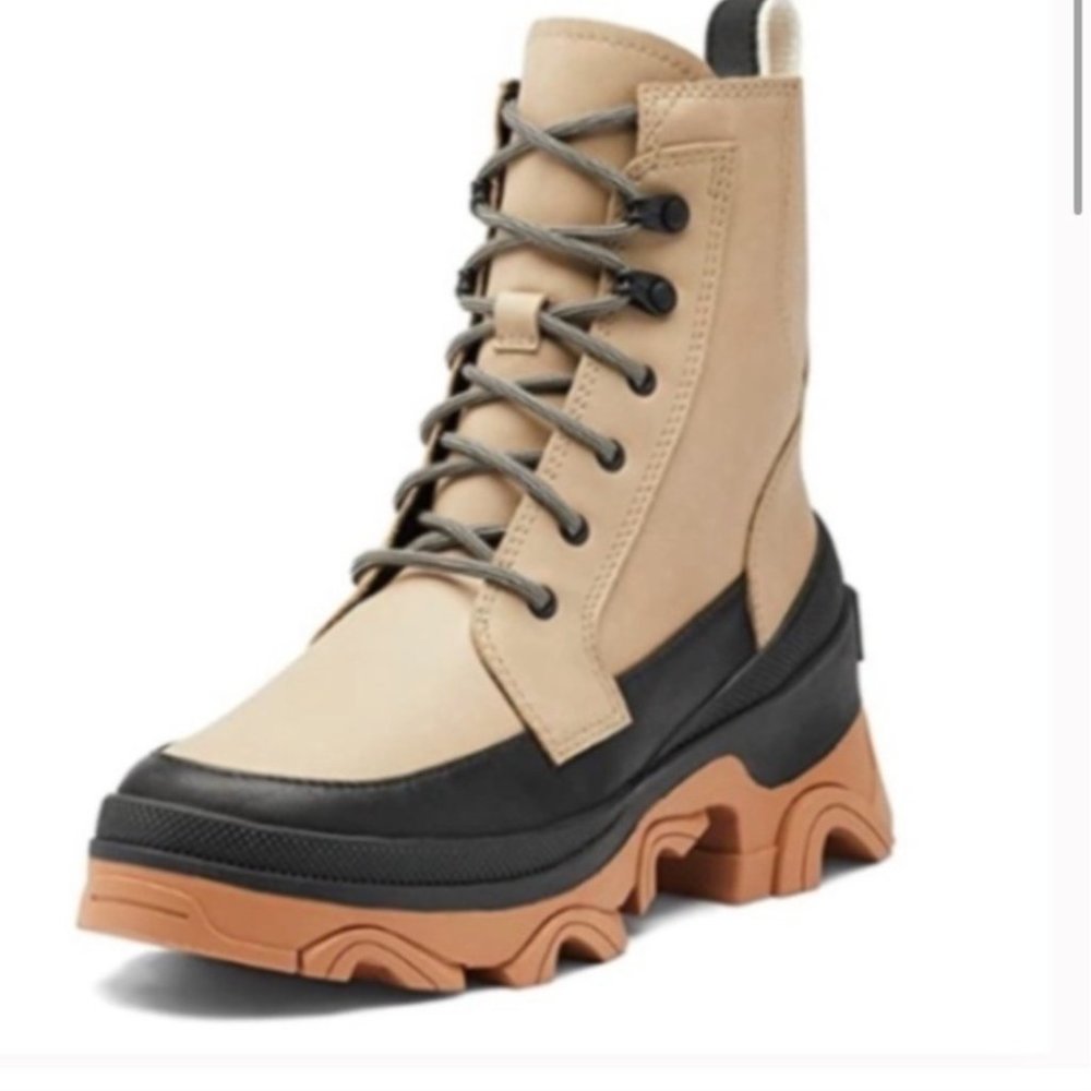 Sorel Ankle Boots in Tan and Black